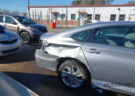 2020 Honda Accord Lx z USA, uszkodzony, nr VIN 1HGCV1F13LA035068